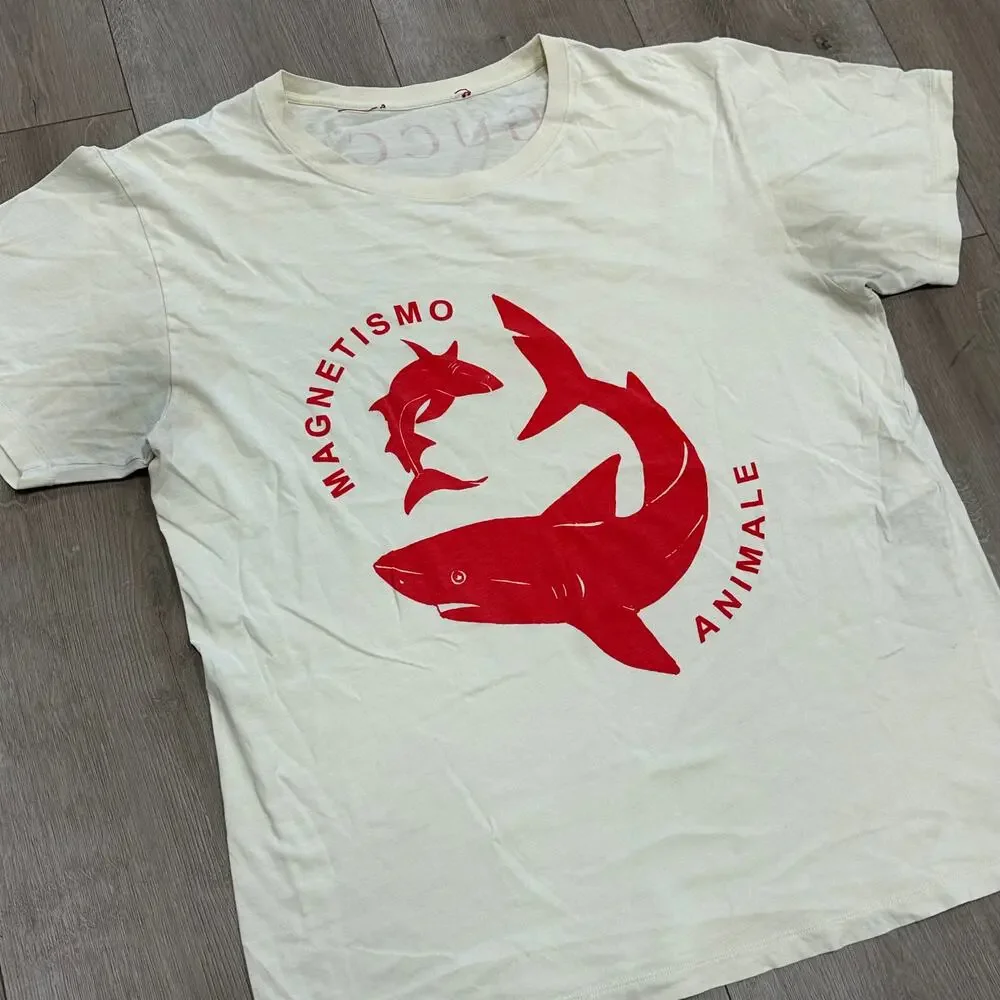 Gucci Magnetismo Animale Shark Tee T Shirt size Large L Cream B30
